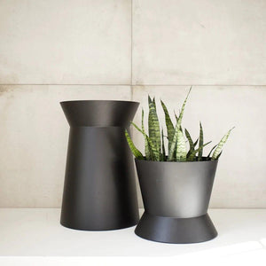 Conva Indoor Planter - Kanju Interiors